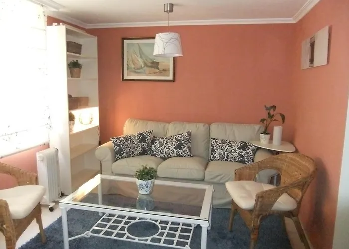 Cozy And Charming House In Apartment *